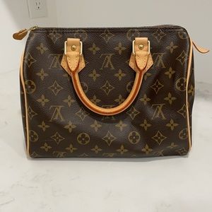 Louis Vuitton Speedy 25